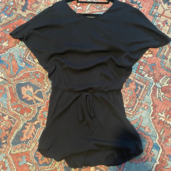 READY FOR ANYTHING BLACK RIBBED ROMPER - Picture 4 of 5